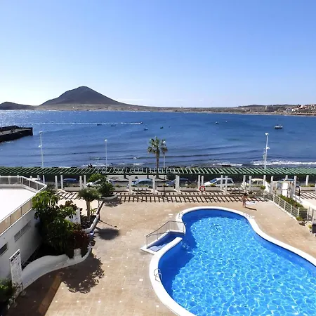 Apartment Geraeumige Mit Balkon Und Meerblick *