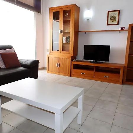 Apartment Geraeumige Mit Balkon Und Meerblick